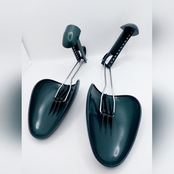 DEWAHSING Adjustable‎ Shoe Tree Green Plastic and Aluminum - Picture 4 of 5